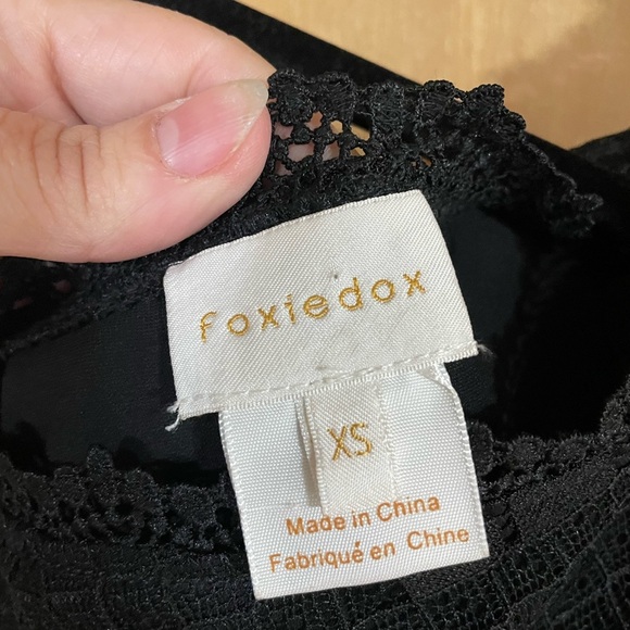 FOXIEDOX- Juliet One-Shoulder Lace Gown - Picture 5 of 5